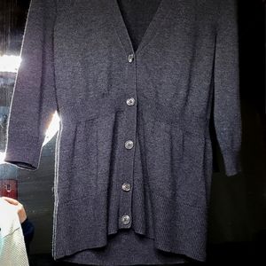 Ann Taylor 3/4 Sleeve, Grey, V-neck, buttoned knit, Cardigan. Size Medium. Women